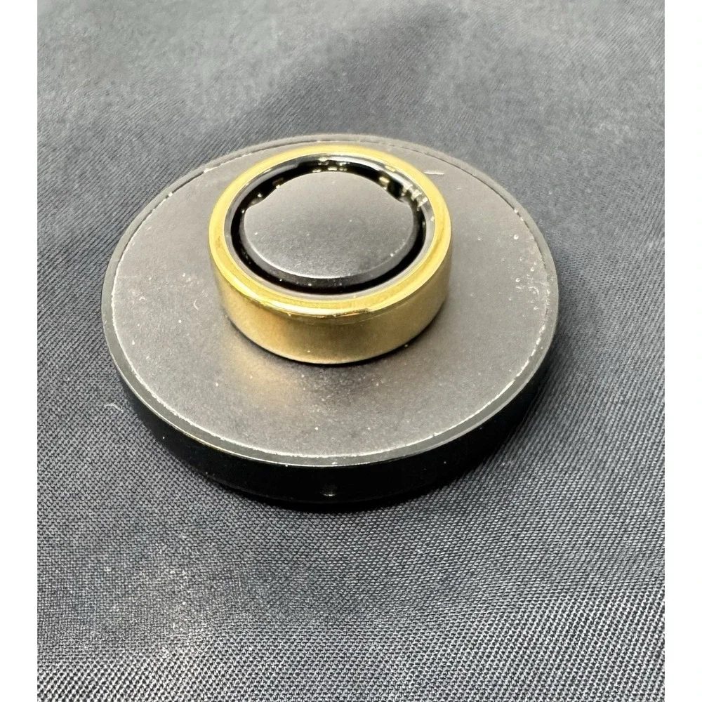 Oura Ring Gen3 Horizon Size 8- Gold JZ90-51383-08